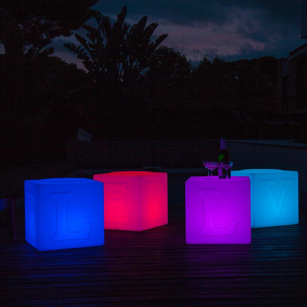 Schwimmfähiger Akku-LED-Lichtwürfel The Love