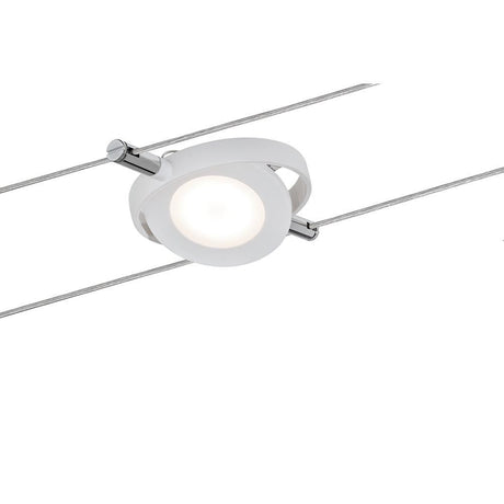 Seil-Leuchte LED 1x4W RoundMac 12V DC Weiß an einer Kabelinstallation, ideal für Raumausleuchtung und Lichtakzente.