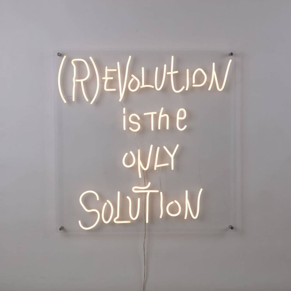 Seletti (R)Evolution is the only Solution LED-Leuchtschild 70x70cm weiße Neon-Schrift auf klarem Acrylwandobjekt