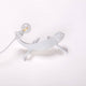 Seletti Chameleon Still LED-Tischleuchte USB Weiß - weißes Chamäleon mit LED-Glühbirne, Designerleuchte von Marcantonio