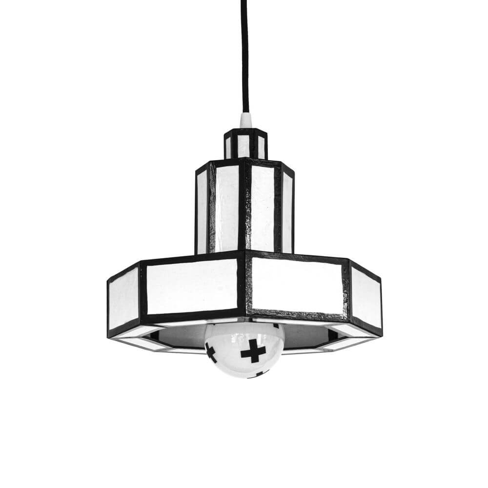 Seletti Cut & Paste Pendelleuchte aus Recycling-Karton – weiße Kartonleuchte mit schwarzem Rahmen und sichtbarer Glühbirne, nachhaltiges Design von Annebeth Philips