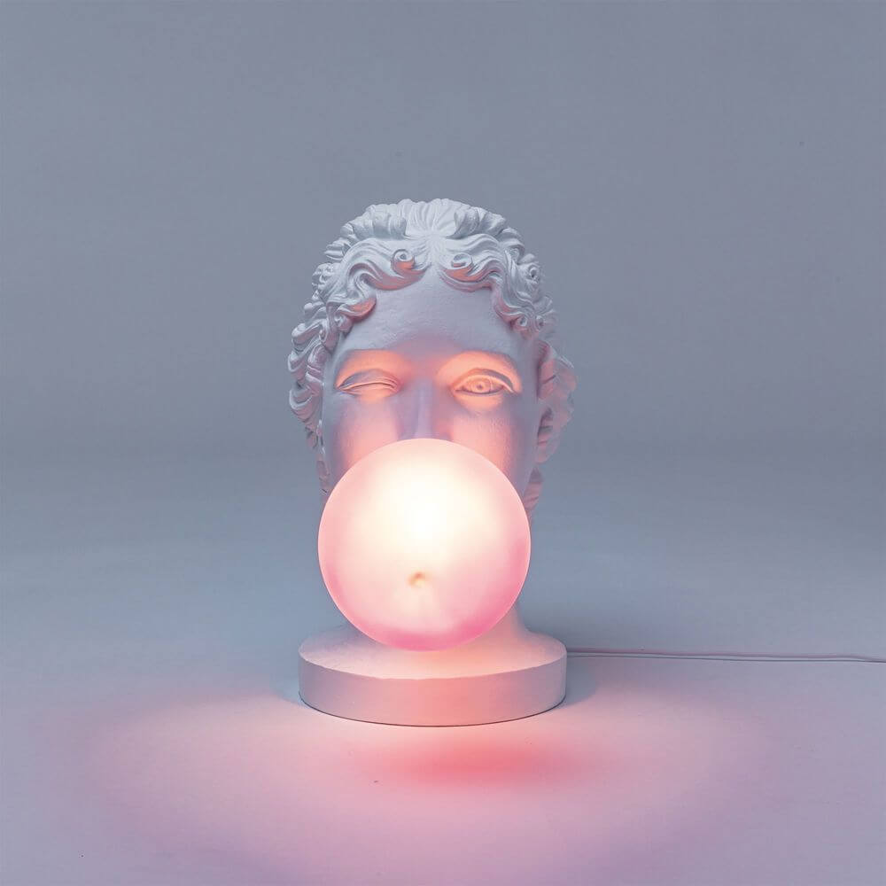 Seletti Grace LED-Tischleuchte Weiß, Pink – weiße Büste mit leuchtend pinker Kaugummi-Lampe als Diffusor, Design von Uto Balmoral