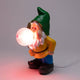 Seletti Gummy Working USB LED-Tischleuchte dimmbar - Zwerg-Tischlampe aus Harz mit grüner Mütze und leuchtender Kugel, dimmbares Design