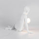 Seletti Innerflow Mini LED-Dekoleuchte Junge Harz sitzender Junge mit leuchtender Kugel aus weißem Harz, dekorative Tisch- und Bodoleuchte