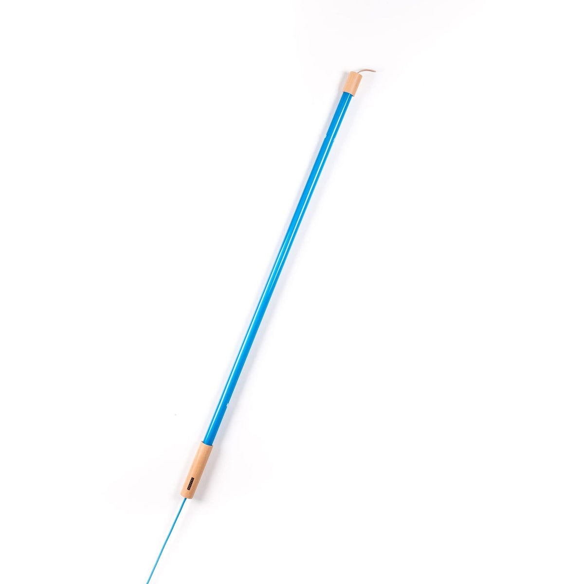 Seletti Linea LED-Lampe 134cm, blau mit Holzapplikaionen, Stablampe im Schrägansicht
