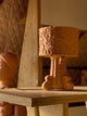 Seletti Magna Graecia DEA Outdoor-Tischleuchte Terracotta auf Holztablett mit antiker Terrakotta-Relief-Optik