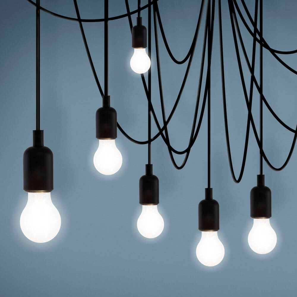 Seletti Maman Pendelleuchte LED dimmbar 14 Lichter Satiniert – hängende LED-Glühbirnen mit schwarzen Fassungen und langen Kabeln