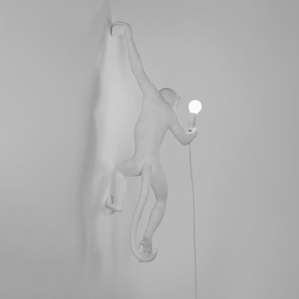 Seletti Monkey Wall Lamp hängande vänsterhandvit