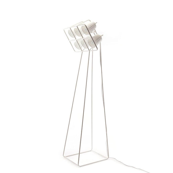 Seletti Multilamp Stehleuchte im Industriedesign, elegante Beleuchtung mit vielseitigen Kombinationen in Weiß.