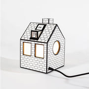 Seletti On-Off bordlampe genbrugspapir firkantet i form af et hus lavet af genbrugspapir med ON-OFF bogstaver