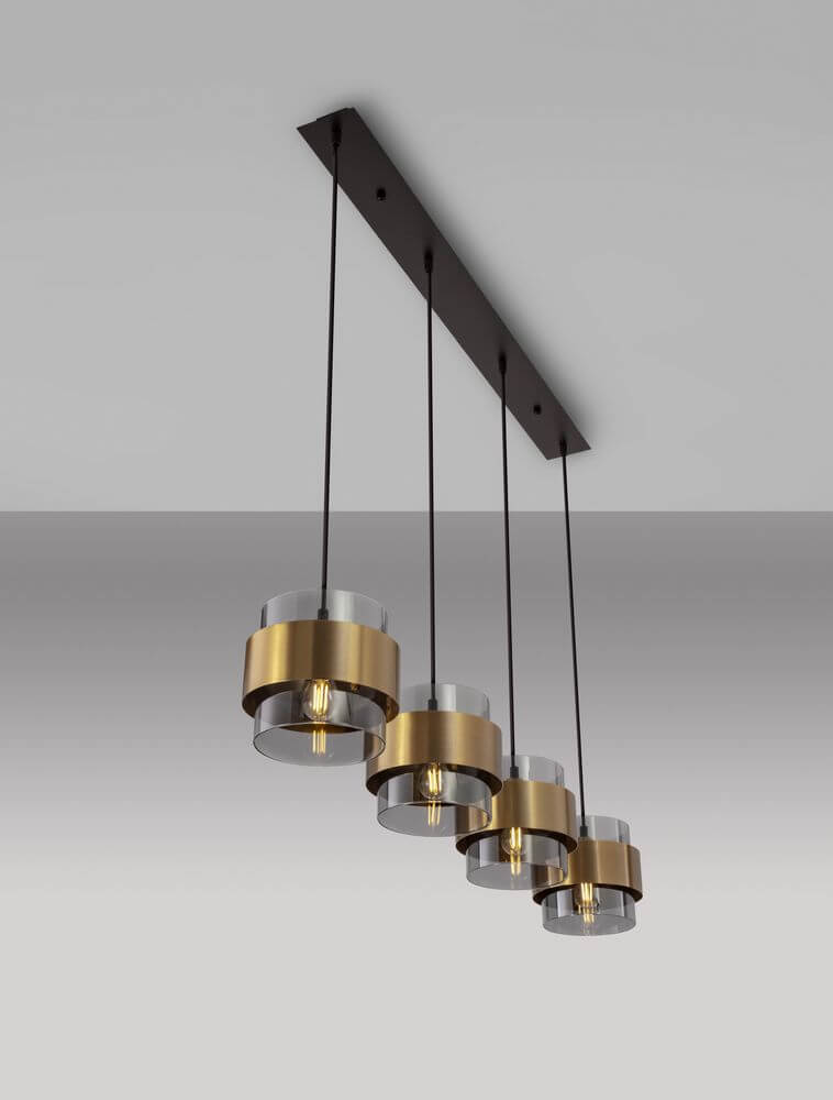 Sianna Pendelleuchte 4-flammig Gold, Rauch, Schwarz mit eleganten Pendellampen in mattschwarz und goldener Akzentuierung.
