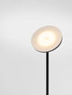 Sinkro LED Stehlampe Ø 25,2cm 3000K mit Drehschalter - schlanke weiße Stehlampe aus Aluminium mit warmweißem Licht, minimalistisches Design