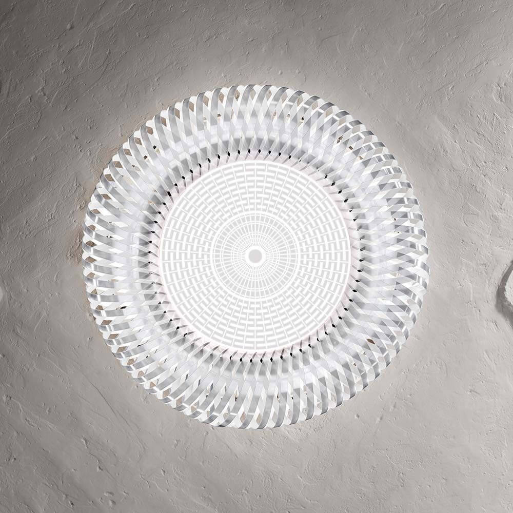 Slamp Decken- & Wandlampe Kalatos Ø 63cm in modernem Design, inspiriert von traditioneller Flechtkunst.
