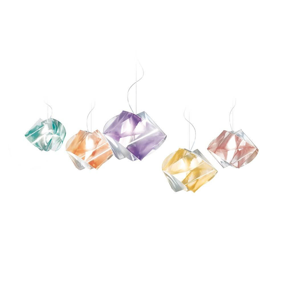 Slamp pendant lamp Gemmy Prisma Color in gold in various colors and shapes that create fascinating light plays.