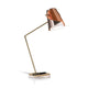 Slamp LED Schreibtischlampe Overlay & Montblanc Meisterstück Le Grand in modernem Design mit goldenem Gestell.