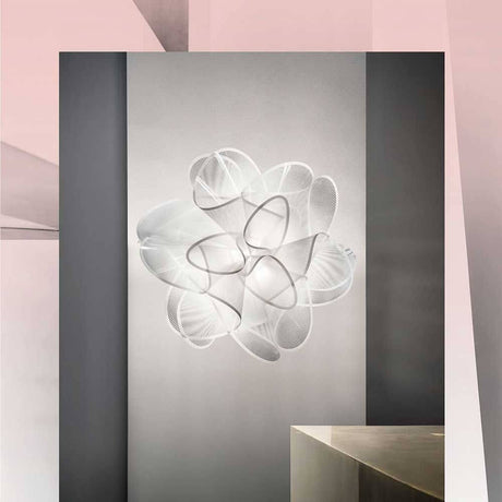 Slamp La Belle Étoile LED-Wand- & Deckenleuchte in modernem Design mit schillerndem Licht.
