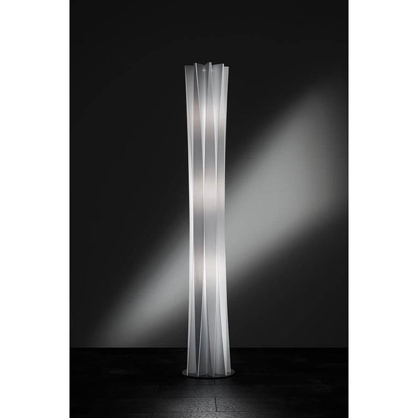 Slamp Stehleuchte Bach XXL Weiß, skulpturale Design-Stehlampe mit hoher Silhouette für Wohnräume