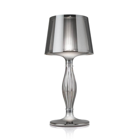 Lampada da tavolo Slamp Liza 100lm 3000K Nera, Metallo in design elegante con paralume riflettente.