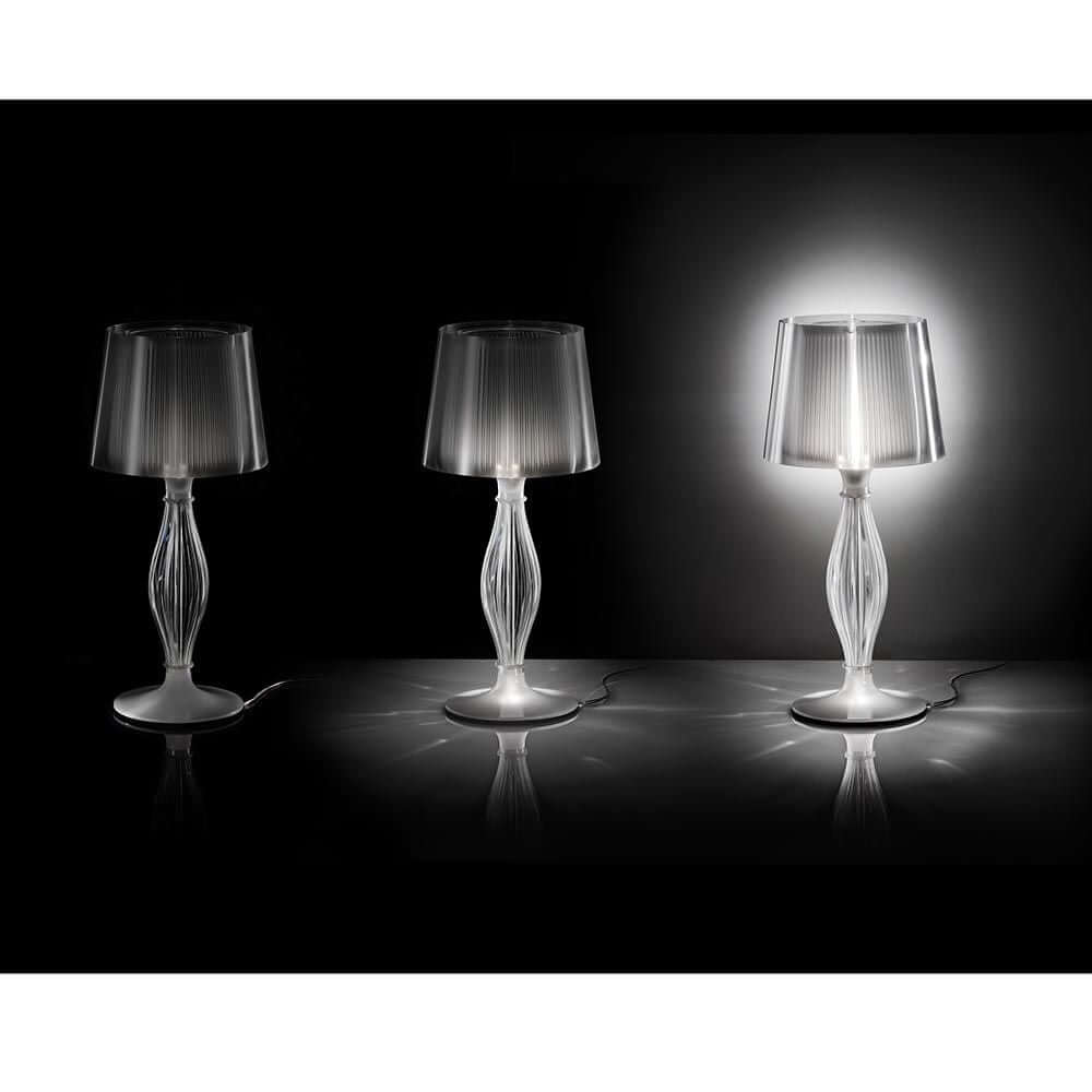Slamp bordlampe Liza 100 lm 3000K svart, metall – elegante bordlamper i barokk stil.
