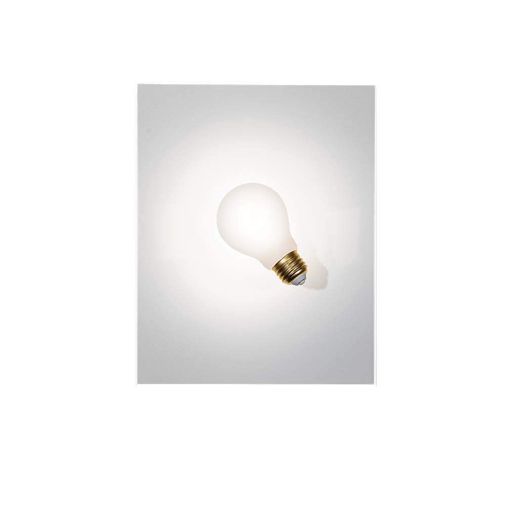 Idea lampy na ścianie