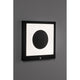 Solar LED Panel Taija Bewegungsmelder Anthrazit an Wand montiert, warmweißes Licht und Bewegungsmelder integriert.
