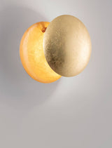 Solei LED Wandleuchte mit Ø 20cm und warmweißem Licht 3000K, elegantes Design mit goldener Oberfläche.