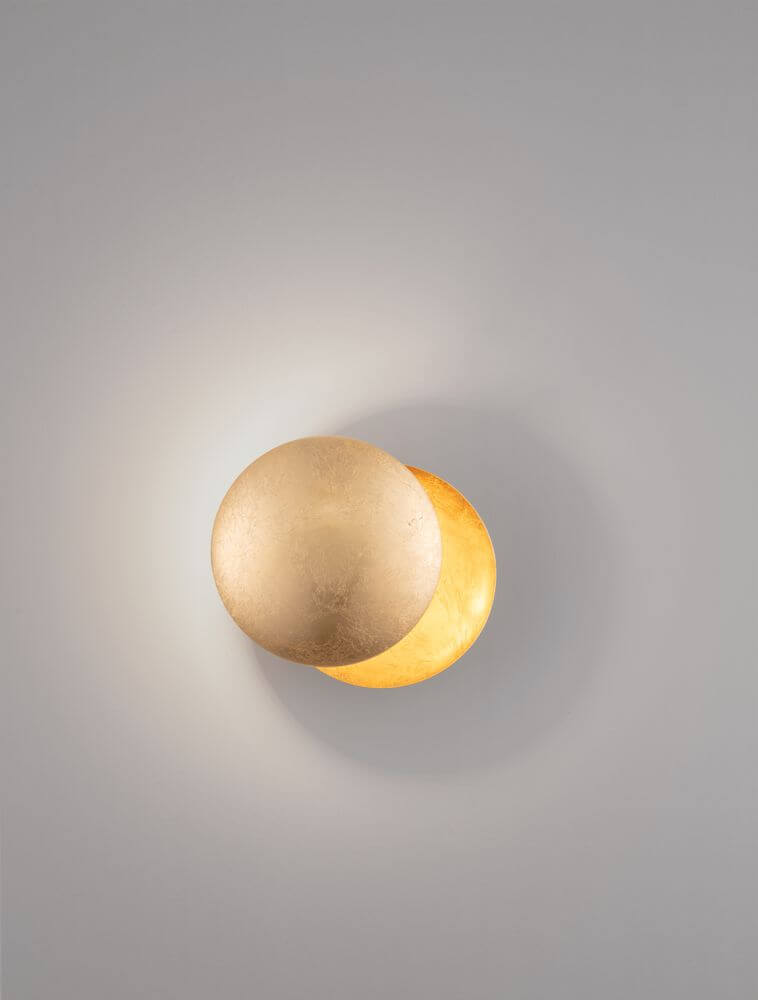 Solei LED Wandleuchte Ø 20cm in Gold mit warmem Licht 3000K, modernes Wanddesign für stilvolle Raumbeleuchtung.