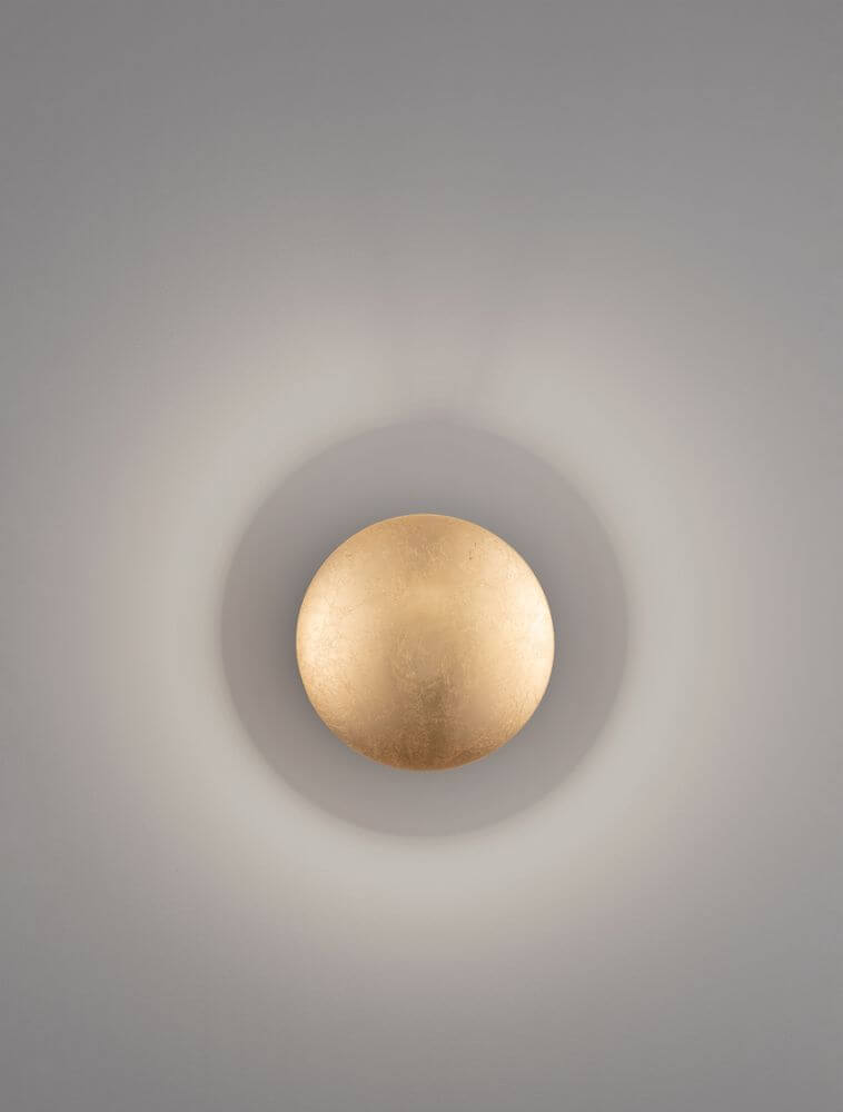 Solei LED Wandleuchte Ø 20cm in Gold mit warmweißem Licht (3000K) für stilvolle Wandbeleuchtung.