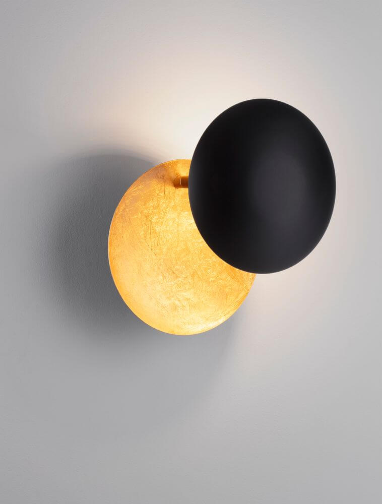Solei LED Wandleuchte Ø 20cm, moderne Wandlampe in Schwarz und warmem Licht für stilvolle Innenräume.