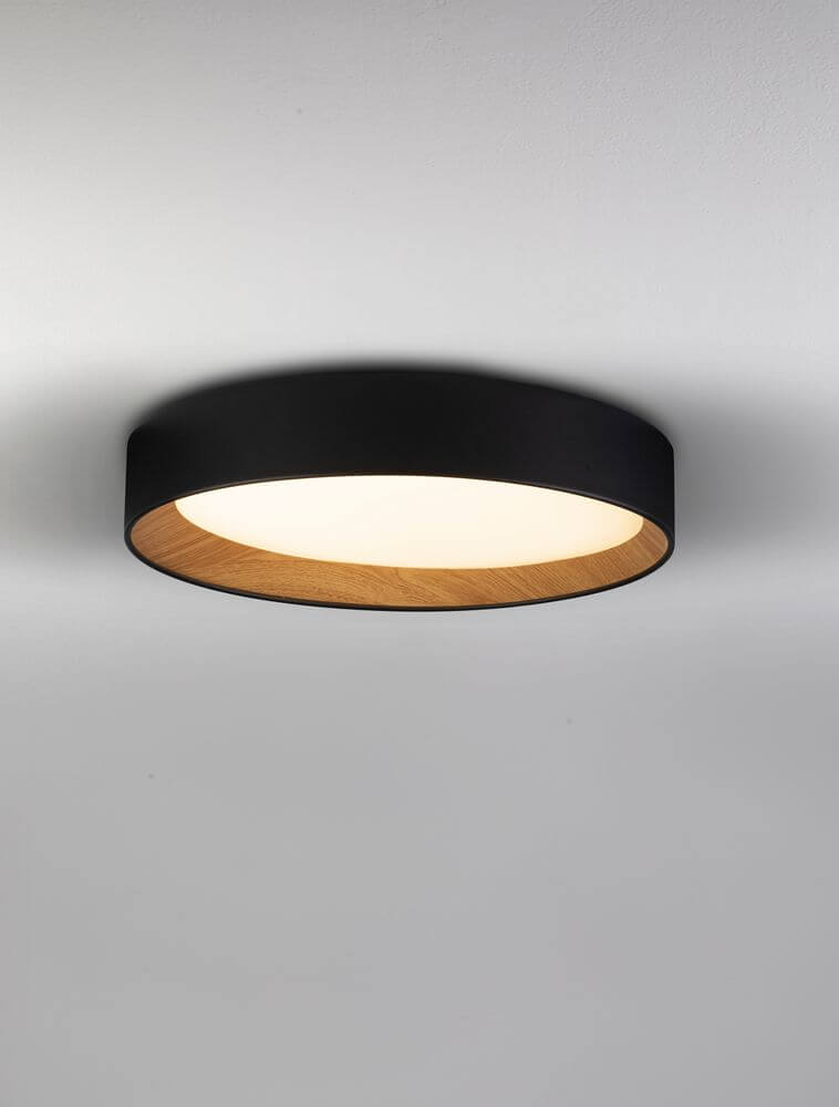 Moderne LED Deckenleuchte in Schwarz mit Holzrand, Ø 45cm, ideal für stilvolle Innenräume.
