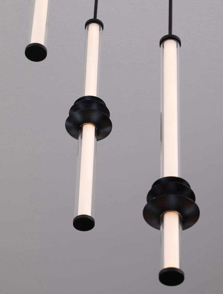 Stalactite Pendelleuchte 3-flammig Ø 35cm 3000K Schwarz mit eleganten, modernen Design.