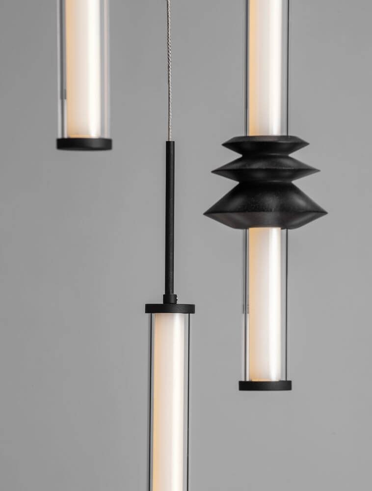 Schwarze 5-flammige Stalactite Pendelleuchte mit klarem Glas und warmem 3000K Licht.
