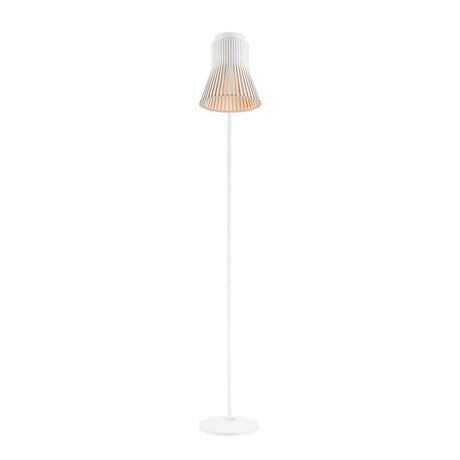 Floor lamp Petite 4610 made of wood 130 cm with Scandinavian design and cylindrical lamp shade.