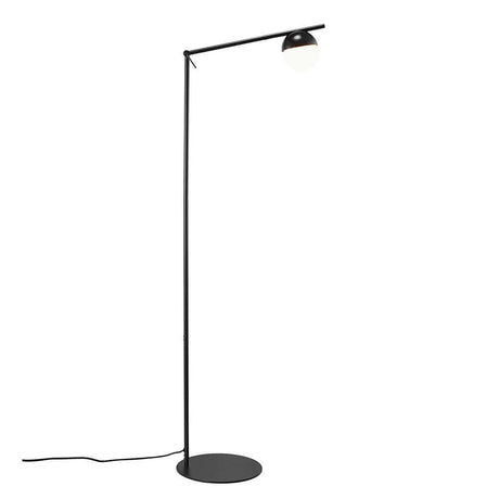 Stehlampe Contina mit elegantem Design und opalweißem Glas, ideal für blendfreies Licht im Raum.