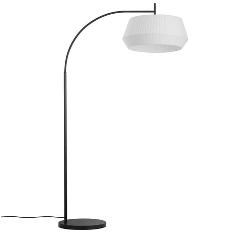 Stehlampe Dicte mit rundem, plissiertem Lampenschirm und elegantem Ständer für gemütliches Licht.