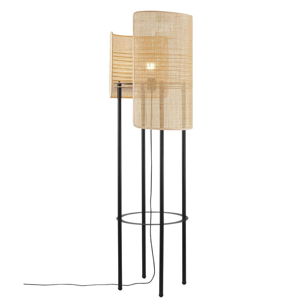 Stehlampe Jaffna mit modernem Design, schwarzem Gestell und hellem Lampenschirm aus natürlichem Material.