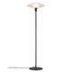 Stehlampe Verona mit klassischem skandinavischen Design und zwei Schirmen aus weißem Opalglas auf mattem schwarzen Metall.