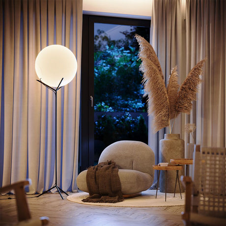 s.luce Lampa podłogowa Orb Poseidon ze szklaną kulą 175cm