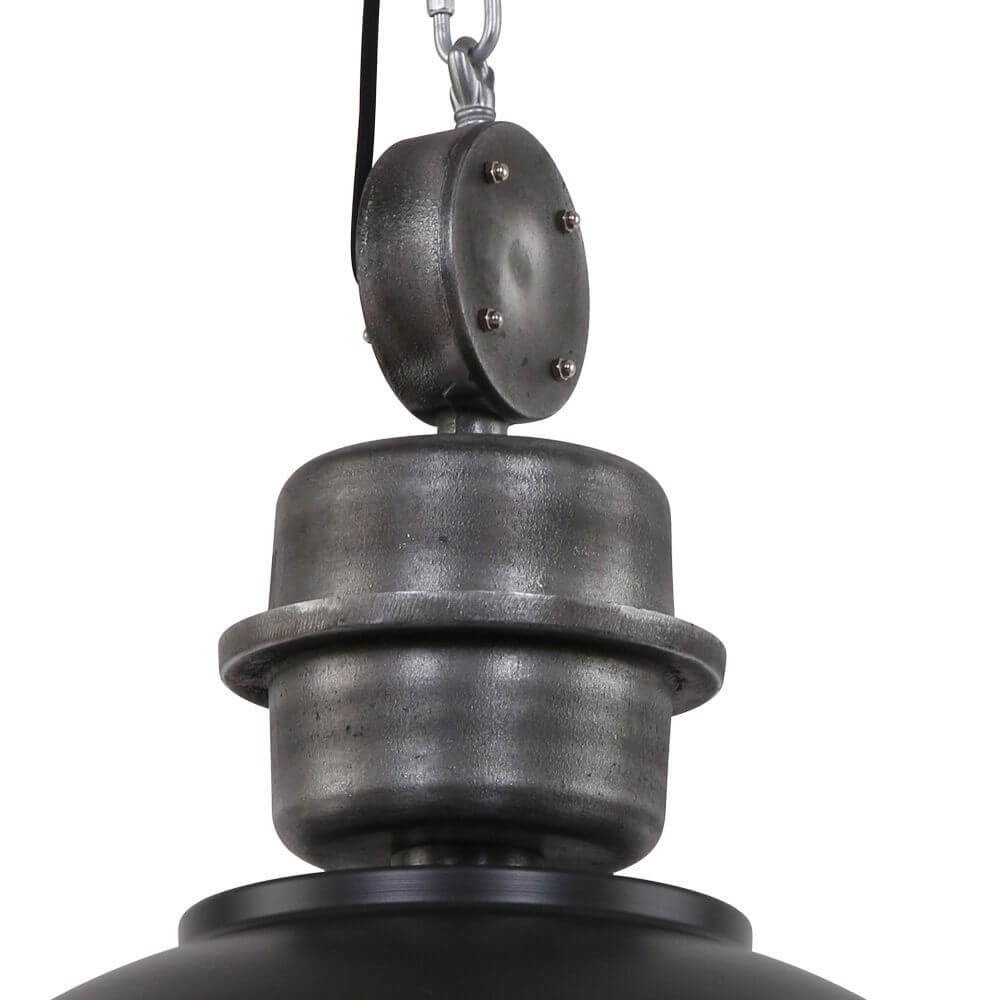 Detailansicht der Industrie-Hängeleuchte Bikkel Ø 52cm mit metallischer Erklärung im Industrial-Look.