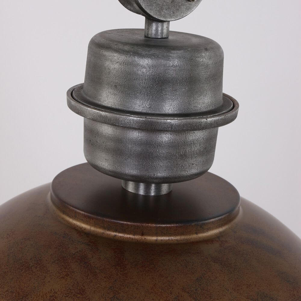 Industrie-Hängeleuchte Bikkel Ø 52cm Detailaufnahme der Lampe in Metall-Optik.