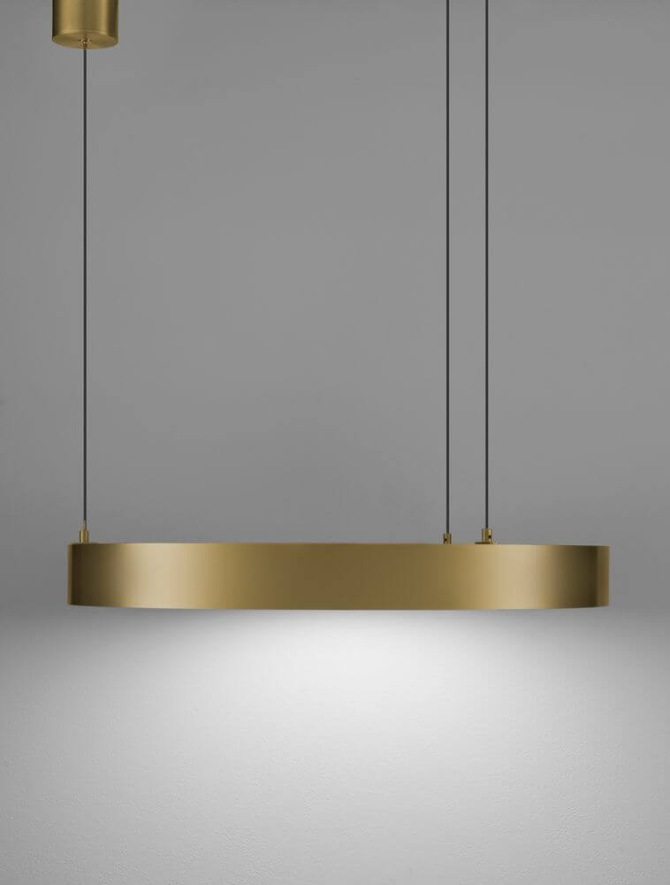 Sting LED Pendelleuchte Ø 60cm in gold, elegante Deckenleuchte mit blendfreier Beleuchtung.