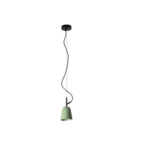Studio pendant light Ø 16cm with a green lampshade and black cable.
