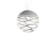 Lodes Kelly Sphere Hängeleuchte mit elegantem Design und faszinierendem Spiel aus Licht und Schatten.