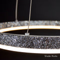 Elegante s.luce Ring Pendelleuchte mit Swarovski Kristallen in Schwarz, perfekte Kombination aus modernem Design und Licht.
