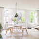Helles Esszimmer mit Swing 2 Aufhängesystem 110cm Twin für zwei Hängeleuchten über dem Tisch.