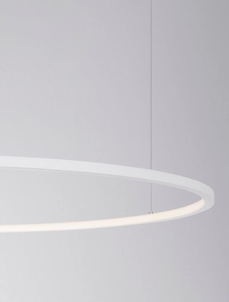 Elegante Tarquin LED Pendelleuchte Ø 100cm in Weiß, ideal für stilvolles Wohnen und dimmbare Beleuchtung.