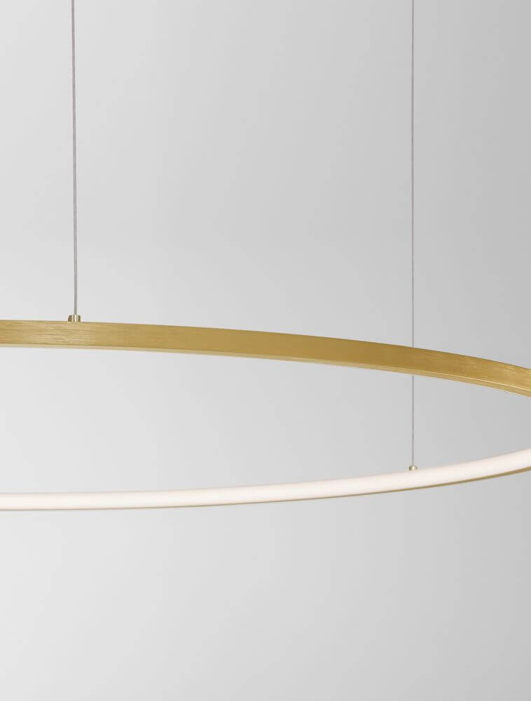 Elegante Tarquin LED Pendelleuchte in Gold und Weiß, Ø 100cm, modern und dimmbar, ideal für Wohnräume.