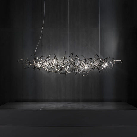 Elegante Terzani Doodle Design-Esstischlampe 135cm in der Luft mit dynamischen Formen und weichem Licht.