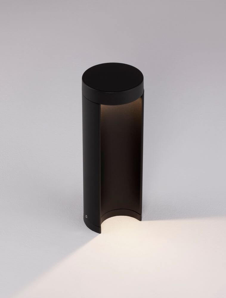 Tien LED Außensockelleuchte 3000K Schwarz IP54 – elegante und wetterfeste Wegeleuchte aus Aluminium.