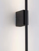 Tien LED Wandleuchte Mittig Ausgerichtet 3000K Schwarz IP44 an Wand montiert, schwarzes Design, neutrales Licht.